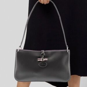 Like New iconic Longchamp small black Roseau leather bag w/ satin gold hardware